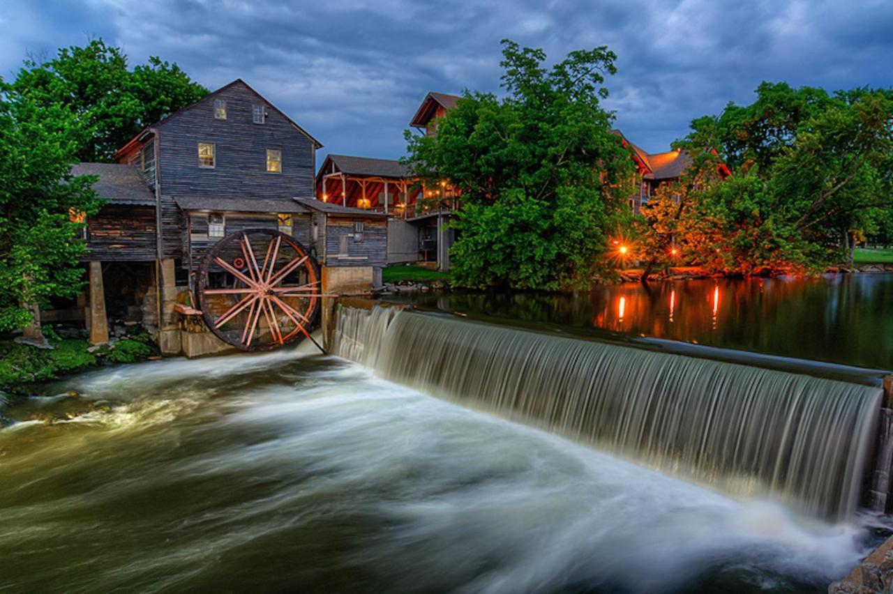 A Great Escape - Get 1089 Of Free Area Attraction Tickets For Each Paid Day, Dollywood And More! Pigeon Forge Exterior photo